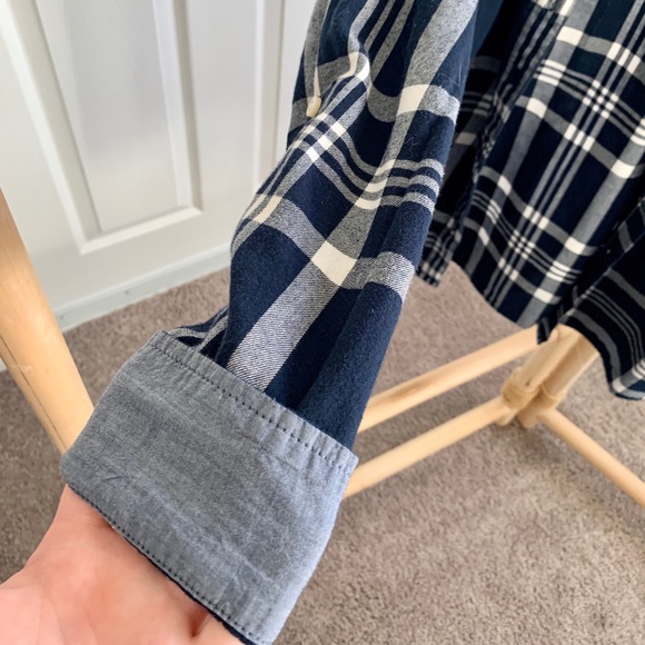 Tommy Hilfiger Plaid Button-down - Picture 3 of 3